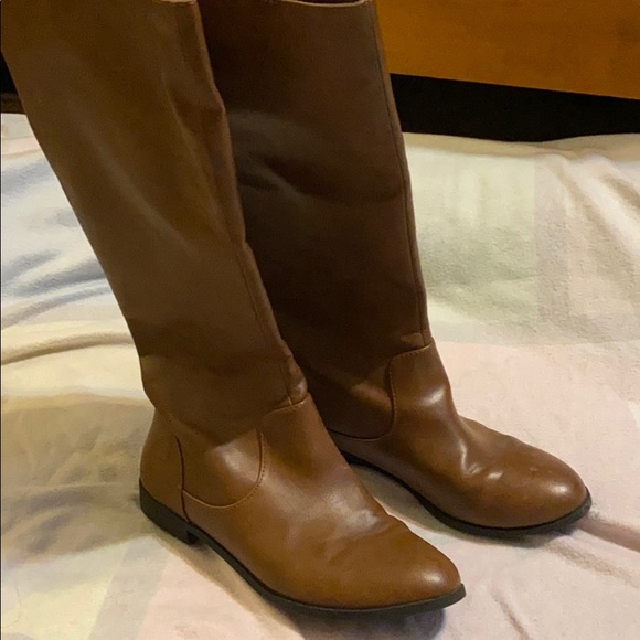 Boots - Picture 2 of 2